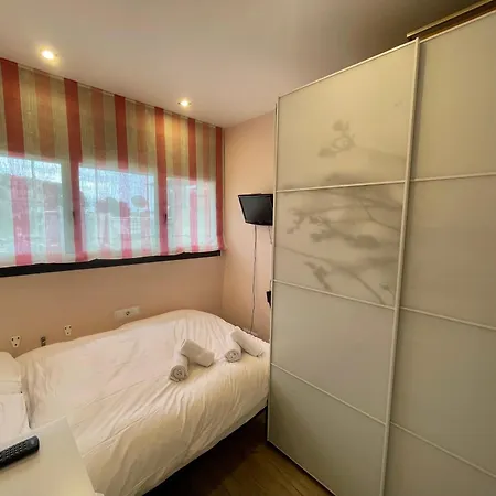 Valde Housing / Sa Caleta Y Playa / Parking Gratis *